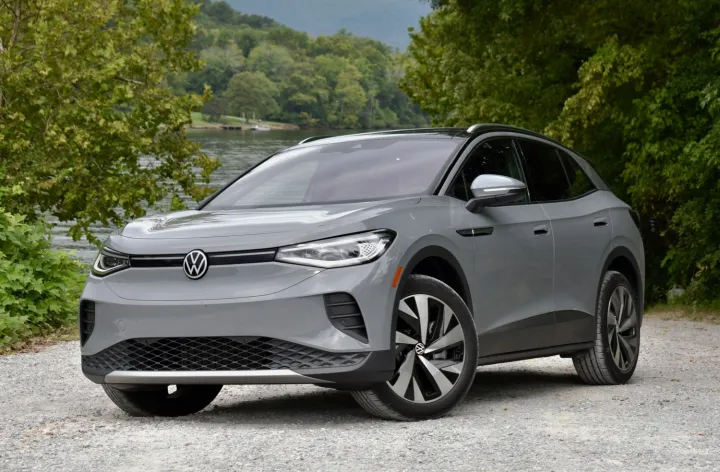 2021-volkswagen-id-4-awd-front-three-quarter