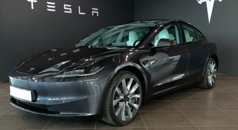 tesla-model-3-2024-3135612